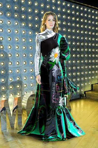 Модный дайджест: от кампании с Лорой Дерн и ее сыном до звезд в виртуальной одежде