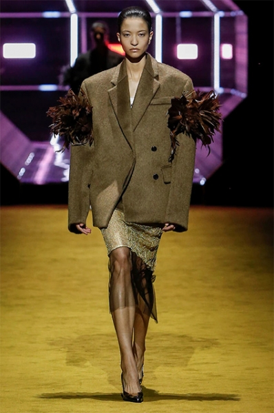 Неделя моды в Милане: Ким Кардашьян, Кендалл Дженнер и Рита Ора на показе Prada