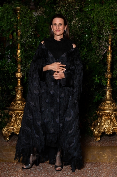 Dress Code. В Венеции прошел гала-вечер Dior. Среди гостей — Летиция Каста, Катрин Денев, дочь Умы Турман Майя Хоук