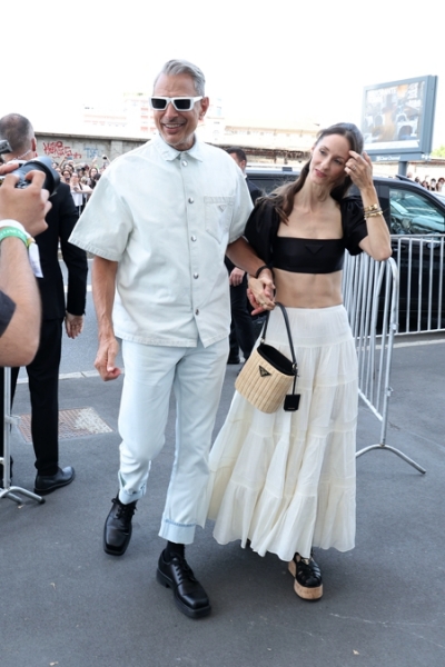 Джейк Джилленхол и Рами Малек посетили показ Prada в Милане